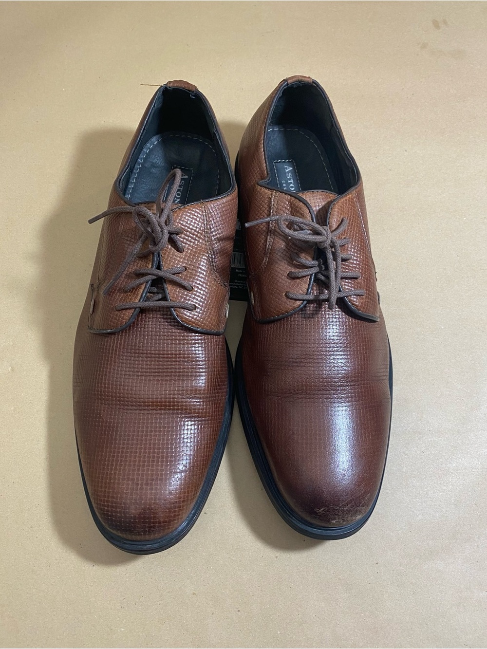 Easton Men's Brown Leather Lace-Up Derby Shoes